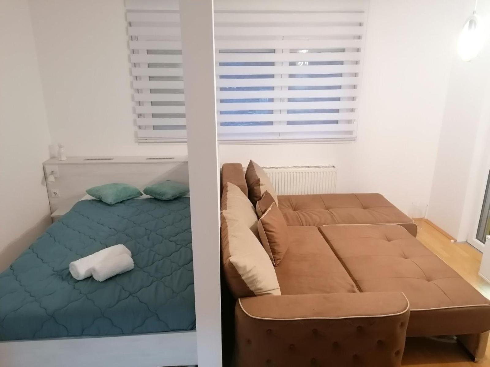 Emili Apartman ياغودينا الغرفة الصورة